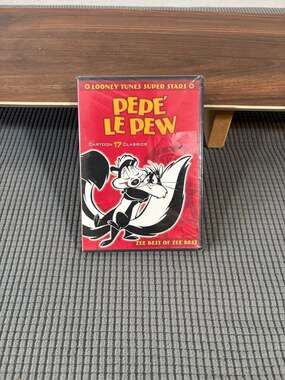 Looney Tunes Super Stars: Pepe Le Pew - Zee Best of Zee Best (DVD, 17 Cartoon Cl